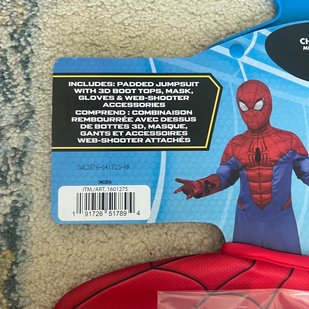 Spider man costume - Picture 3 of 4